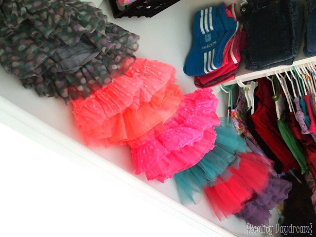 Tutu storage ideas in little girls' closet! -Reality Daydream