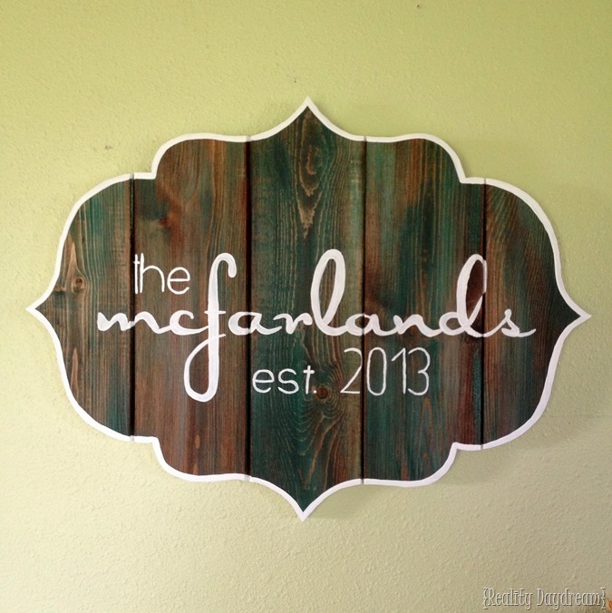 DIY Bracket-shaped Barn Board Sign or Wooden Plaque ...lean how to HAND-PAINT perfect lettering in any font! {Reality Daydream}