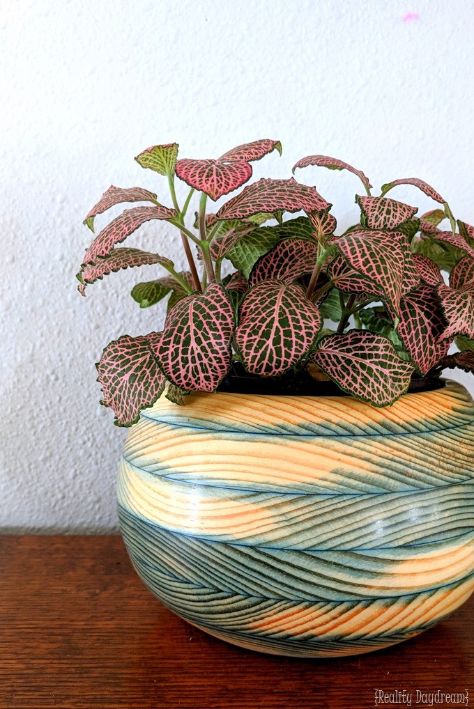 How to dye wood and make a wood turning blank and lathe it into a bowl! {Reality Daydream}