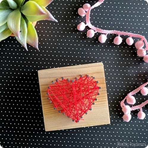 Heart-shaped Beginner String Art Kids Craft {Reality Daydream}