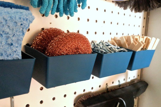 Handy Pegboard Paint Brush Organizer