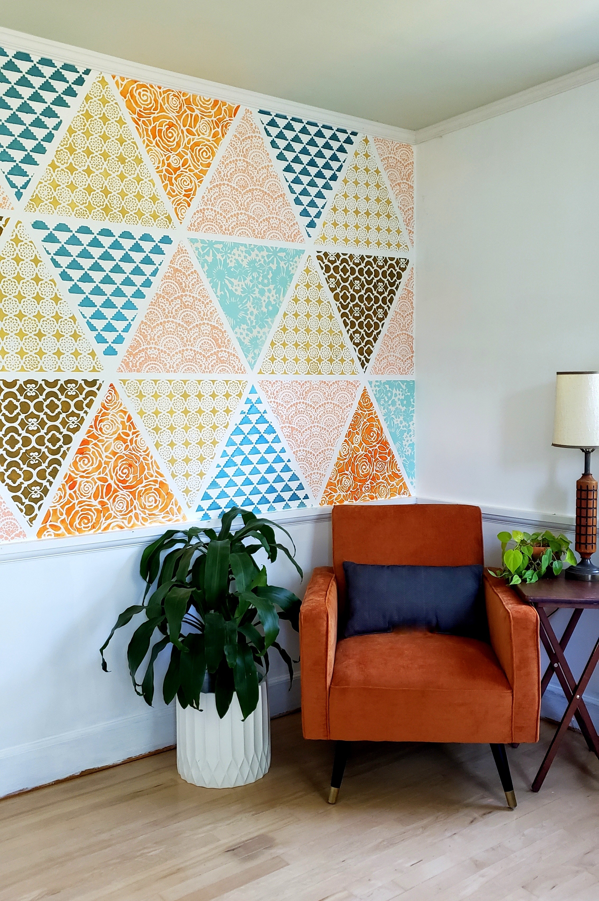 https://reality-daydream.s3.amazonaws.com/wp-content/uploads/2019/09/22170110/Stenciled-patchwork-accent-wall-tutorial-Reality-Daydream.jpg?utm_source=chatgpt.com