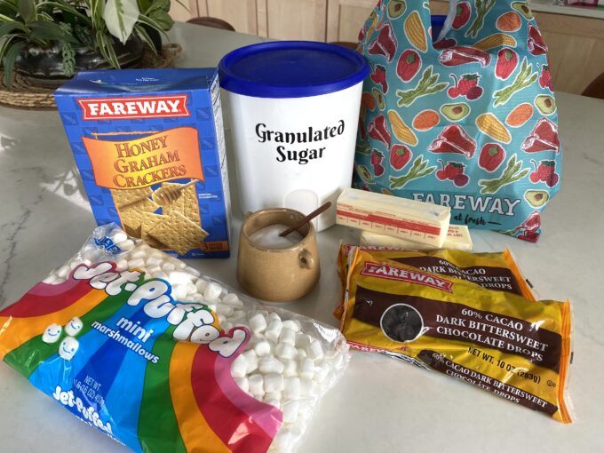 ingredients for s'mores bars