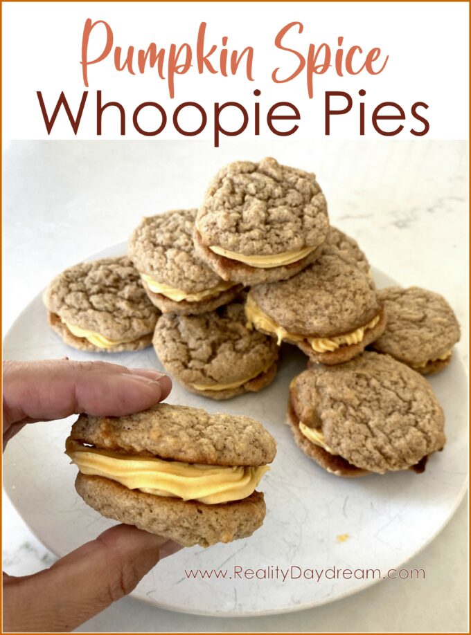 Pumpkin Spice Whoopie Pies