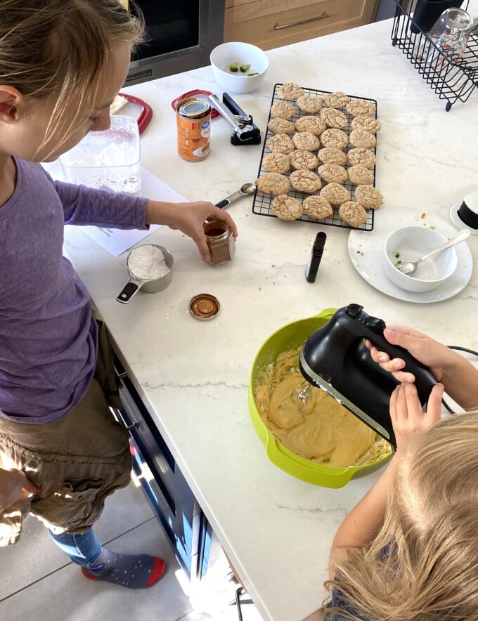 Pumpkin Spice Whoopie Pies