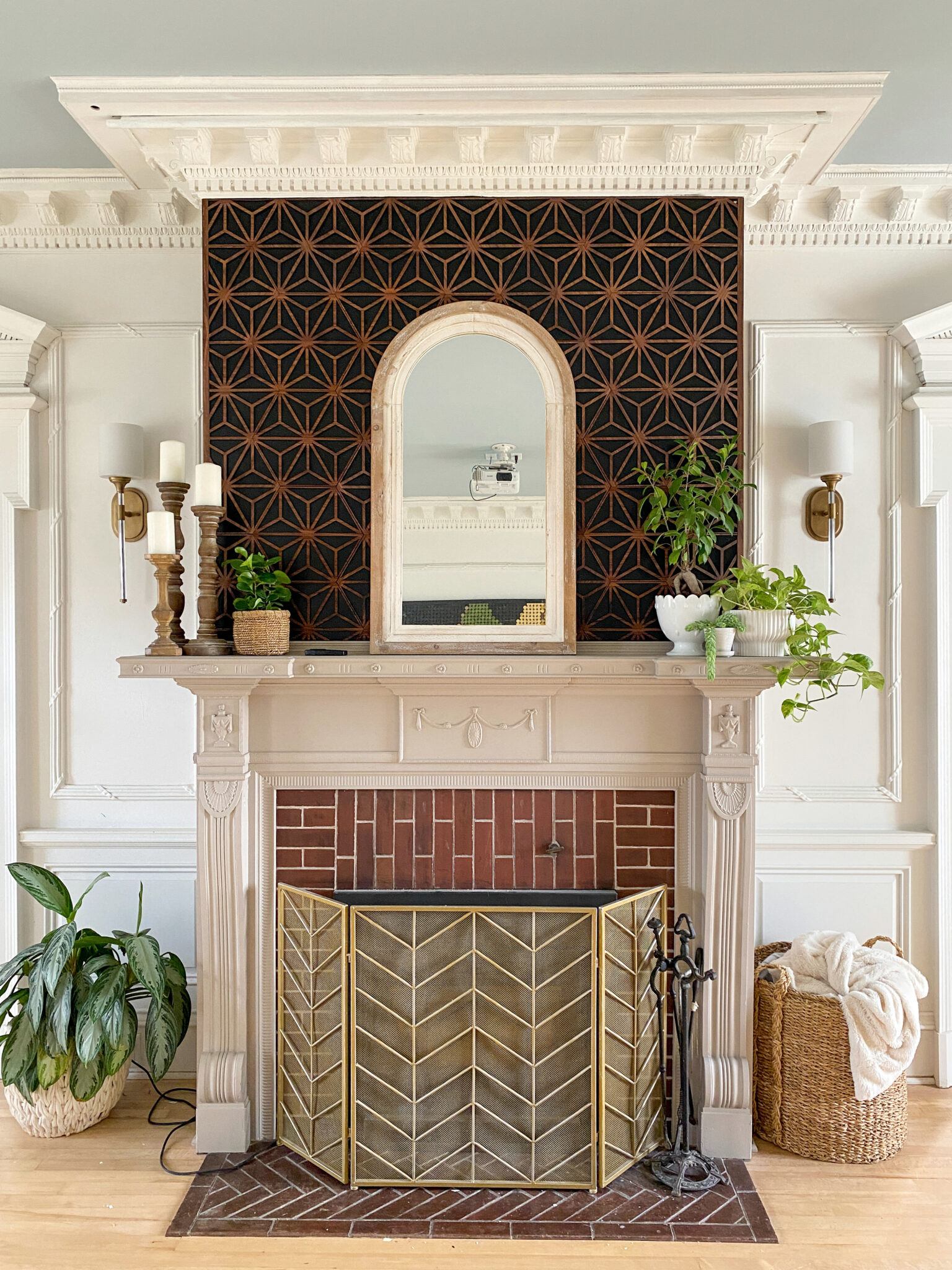 Alternative to TV above Fireplace A PROJECTOR!